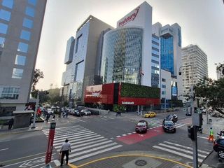 Foto 8 de ALQUILO EXCLUSIVA OFICINA SAN ISIDRO