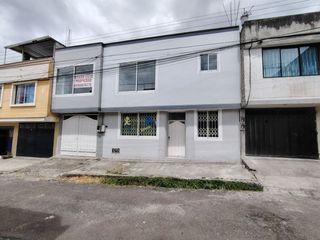 Foto 1 de AMPLIA Y HERMOSA CASA EN VENTA | SECTOR SOLIDARIDAD, SUR DE QUITO