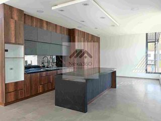 Foto 2 de Hermosa casa de lujo en Tarqui, está en urbanización privada, acabados de lujo , zona de alta plusvalía, 4 habitaciones.