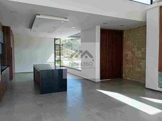 Foto 14 de Hermosa casa de lujo en Tarqui, está en urbanización privada, acabados de lujo , zona de alta plusvalía, 4 habitaciones.