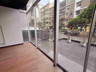 Foto 1 de ALQUILO LOCAL EN AV. LA PAZ,  IDEAL PARA CAFE, COWORKING