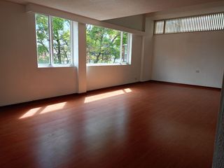 Foto 1 de arriendo  penthouse  clásico  con excelentes  espacios