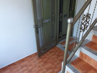 Foto 1 de VENTA DE CASA, GRAN INVERSION PARA RENTAR TIENE 3 PISOS INDEPENDIENTE