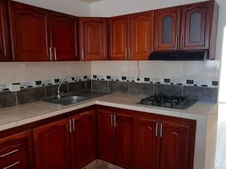 Foto 4 de VENTA DE CASA, GRAN INVERSION PARA RENTAR TIENE 3 PISOS INDEPENDIENTE