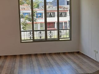 Foto 12 de VENTA DE CASA, GRAN INVERSION PARA RENTAR TIENE 3 PISOS INDEPENDIENTE