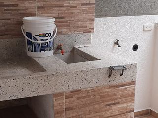 Foto 18 de VENTA DE CASA, GRAN INVERSION PARA RENTAR TIENE 3 PISOS INDEPENDIENTE