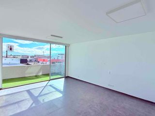 Foto 12 de Renta departamento moderno 2 cuadras de la Plaza de Cumbaya