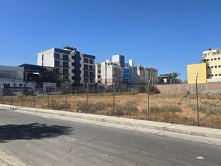 Foto 3 de Terreno Multiusos para Inversión de 5,769 m² con frente a la Avenida en Arequipa