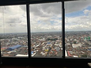 Foto 3 de Venta oficina y apartaestudio piso 25 edificio Torre de Cali