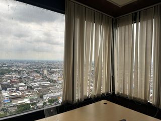 Foto 8 de Venta oficina y apartaestudio piso 25 edificio Torre de Cali