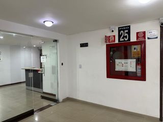 Foto 1 de Venta oficina y apartaestudio piso 25 edificio Torre de Cali