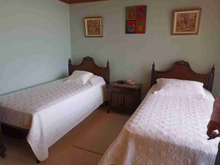 Foto 12 de Casa de venta en Miravalle 2, son 480 m2 de elegancia, confort y seguridad. $449.000
