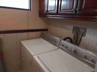 Foto 16 de Casa de venta en Miravalle 2, son 480 m2 de elegancia, confort y seguridad. $449.000
