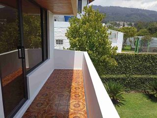 Foto 19 de Casa de venta en Miravalle 2, son 480 m2 de elegancia, confort y seguridad. $449.000
