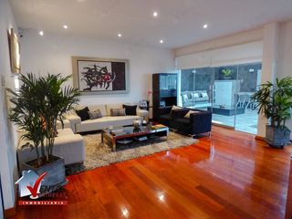 Foto 3 de VENTA DE CASA CON PISCINA EN EL SOL DE LA MOLINA