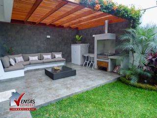 Foto 5 de VENTA DE CASA CON PISCINA EN EL SOL DE LA MOLINA