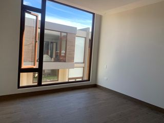 Foto 17 de Venta casa en Cumbayá santa Ines