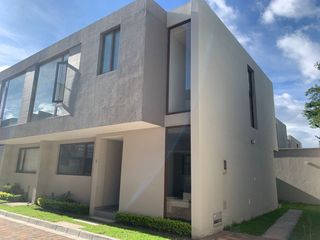 Foto 26 de Venta casa en Cumbayá santa Ines