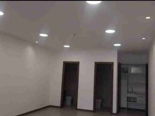 Foto 4 de Rento Hermoso Local Comercial en la Avenida de los Shyris, Cerca Quicentro