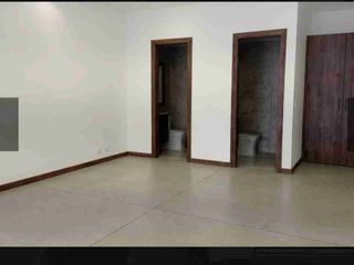 Foto 6 de Rento Hermoso Local Comercial en la Avenida de los Shyris, Cerca Quicentro