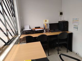 Foto 9 de Venta De Oficina 30 M2 En Cercado De Lima