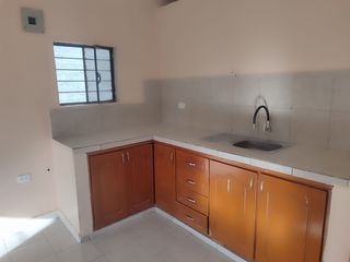 Foto 1 de RENTA CASA CON TERRENO SECTOR CALDERON