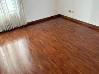 Foto 5 de renta departamento  vacío o amoblado  200 m2 González Suárez vista a Guápulo  3 habitaciones c/u con baño  más estudio 2 parqueos piscina gimnasio