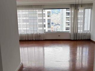 Foto 14 de renta departamento  vacío o amoblado  200 m2 González Suárez vista a Guápulo  3 habitaciones c/u con baño  más estudio 2 parqueos piscina gimnasio