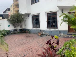 Foto 12 de Venta casa en Jesús María (cerca a EsSalud y Canal 5)