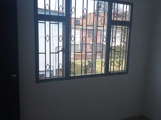 Foto 3 de SE VENDE EXCELENTE CASA ESQUINERA BARRIO OSPINA PEREZ