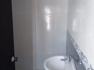 Foto 6 de SE VENDE EXCELENTE CASA ESQUINERA BARRIO OSPINA PEREZ