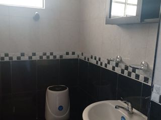 Foto 7 de SE VENDE EXCELENTE CASA ESQUINERA BARRIO OSPINA PEREZ