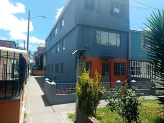 Foto 2 de SE VENDE EXCELENTE CASA ESQUINERA BARRIO OSPINA PEREZ