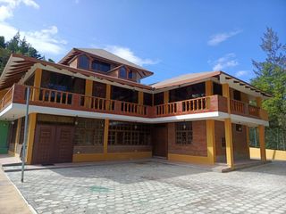 Foto 5 de 💼 ¡OPORTUNIDAD ÚNICA PARA TU NEGOCIO EN POMASQUI! CASAS CON AMPLIOS ESPACIOS Y GRAN POTENCIAL COMERCIAL