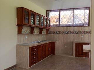 Foto 38 de 💼 ¡OPORTUNIDAD ÚNICA PARA TU NEGOCIO EN POMASQUI! CASAS CON AMPLIOS ESPACIOS Y GRAN POTENCIAL COMERCIAL