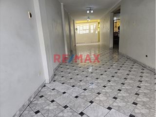 Foto 2 de Se Vende Casa Con Local Comercial En Sjl