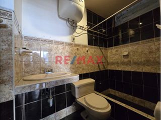 Foto 11 de Se Vende Casa Con Local Comercial En Sjl