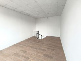 Foto 10 de Se arrienda local comercial en centro comercial Mix Center