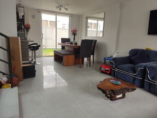 Foto 1 de CASA DE RENTA, CONOCOTO