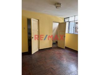Foto 3 de Venta De Departamento En Jr. Cotabambas