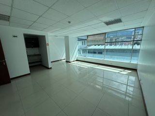 Foto 2 de Oficina de arriendo Sector La Carolina Cerca a la PLaza Argentina