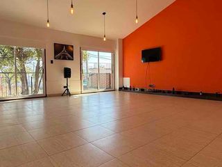 Foto 6 de VENTA CASA GRAND BOURG CON PILETA