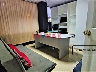 Foto 3 de Alquiler De Oficina Amoblado O Sin Amoblar 53M2 Piso 3 Galeria La Once Lima