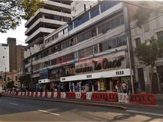 Foto 12 de Alquiler De Oficina Amoblado O Sin Amoblar 53M2 Piso 3 Galeria La Once Lima