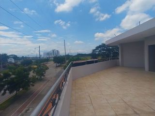 Foto 6 de Vendo Espectacular casa en zona residencial de Machala