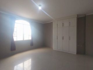 Foto 8 de Vendo Espectacular casa en zona residencial de Machala