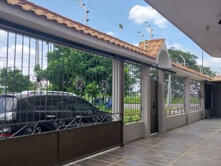 Foto 18 de Vendo Espectacular casa en zona residencial de Machala