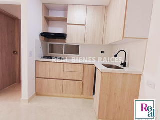 Foto 2 de Apartamento Para Arriendo en 4° Piso con Ascensor