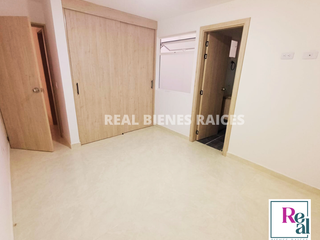Foto 15 de Apartamento Para Arriendo en 4° Piso con Ascensor