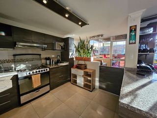 Foto 9 de Tumbaco, Sector Av Universitaria, arriendo Casa Esquinera Amoblada